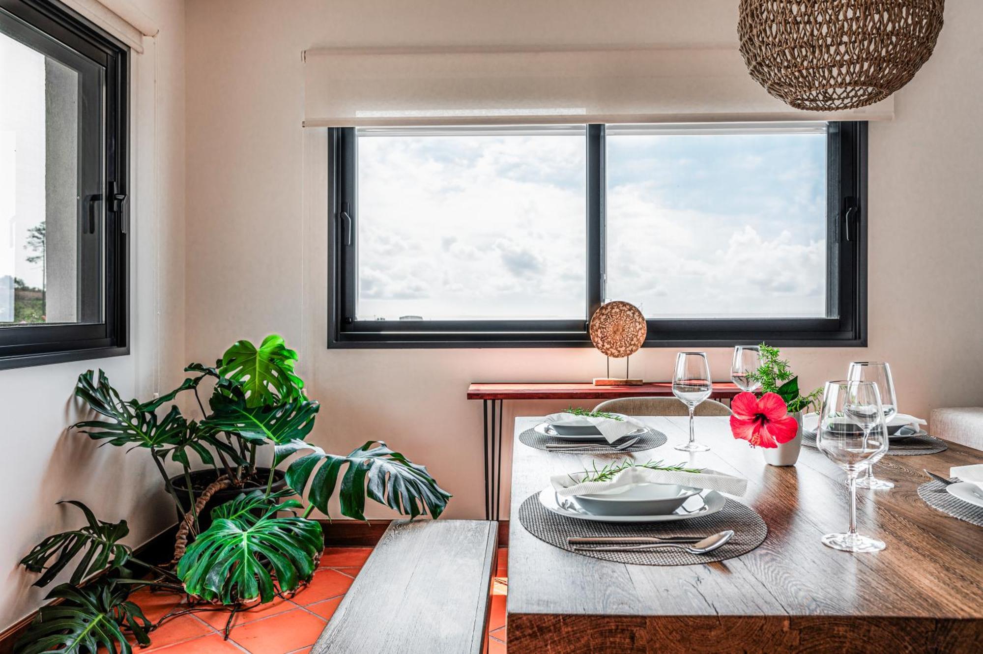 Meerblick - 3-bett Mit Terrassen & Hot-tub Villa *